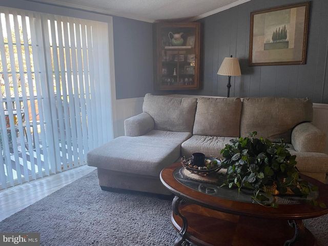 1908 VIRGINIA AVE, Lititz, PA 17543