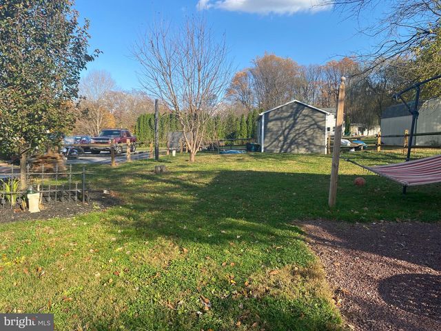 1908 VIRGINIA AVE, Lititz, PA 17543