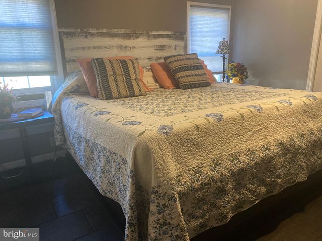 1908 VIRGINIA AVE, Lititz, PA 17543