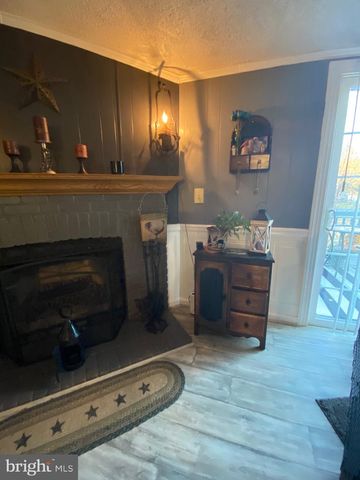 1908 VIRGINIA AVE, Lititz, PA 17543