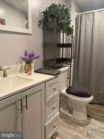 1908 VIRGINIA AVE, Lititz, PA 17543