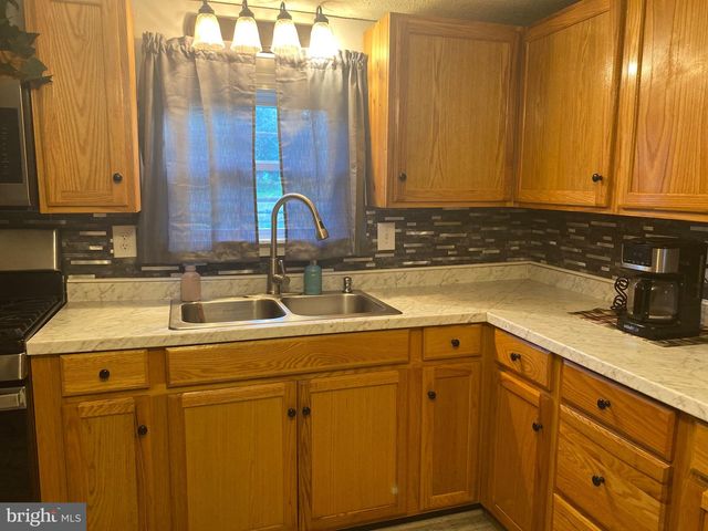 1908 VIRGINIA AVE, Lititz, PA 17543