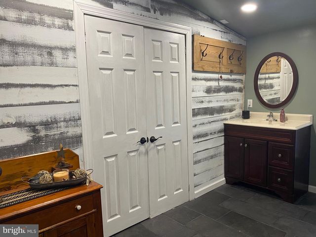 1908 VIRGINIA AVE, Lititz, PA 17543