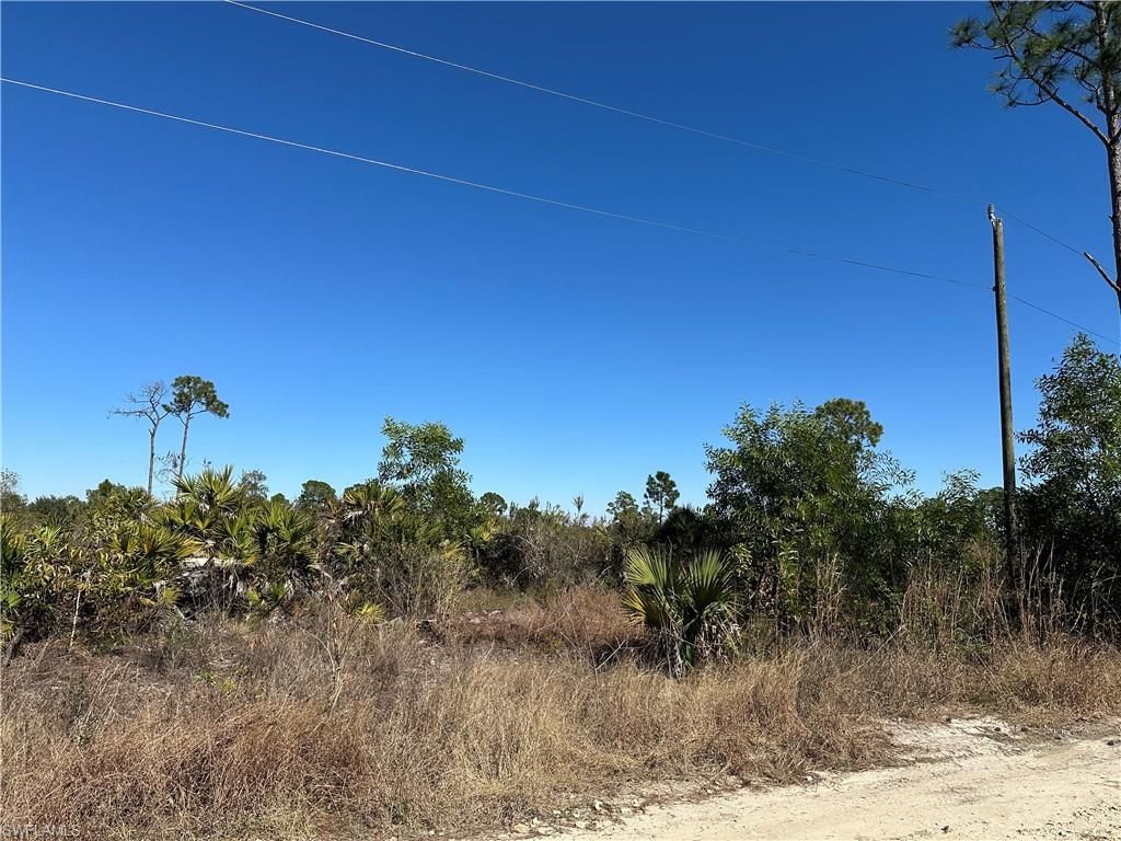 7896 1st PL, Labelle, FL 33935