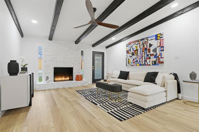 11302 Eubank DR, Austin, TX 78758