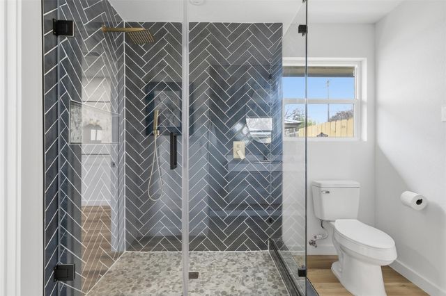 11302 Eubank DR, Austin, TX 78758