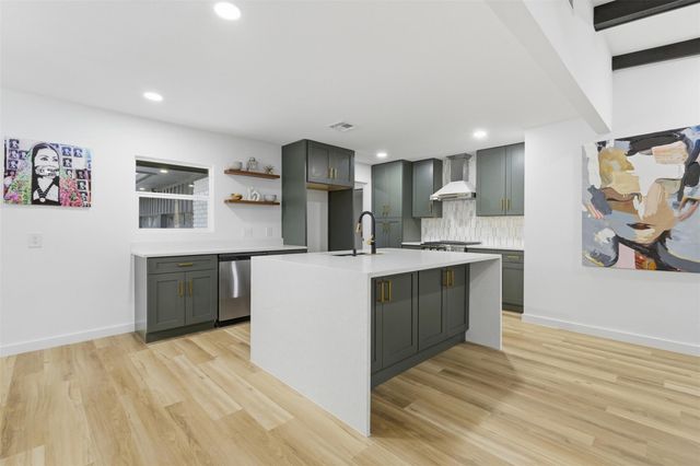 11302 Eubank DR, Austin, TX 78758