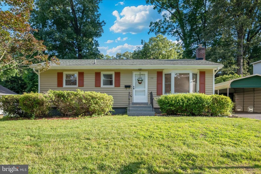 Image 1 of property listing at 115 WOODLAND RD, Gaithersburg, MD 20877