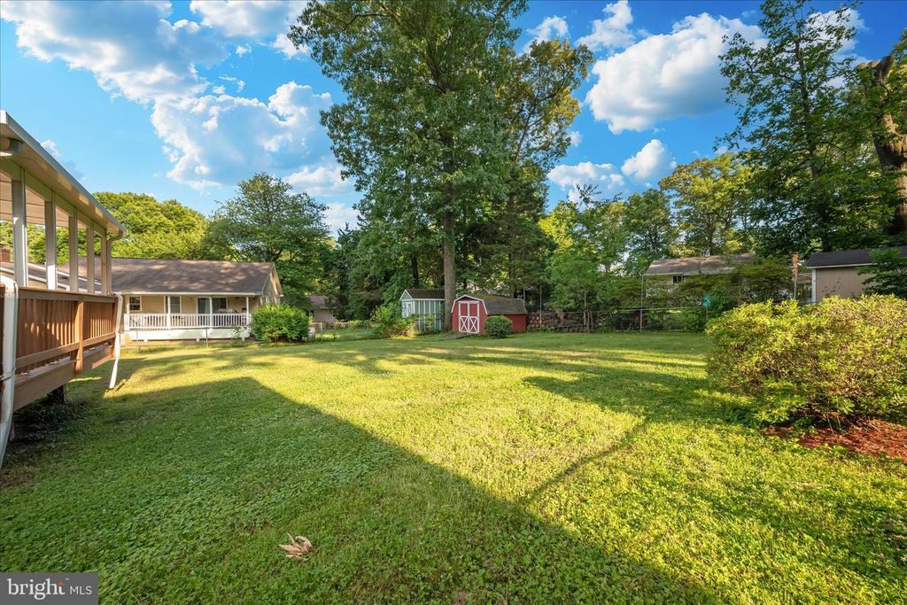 Image 29 of property listing at 115 WOODLAND RD, Gaithersburg, MD 20877
