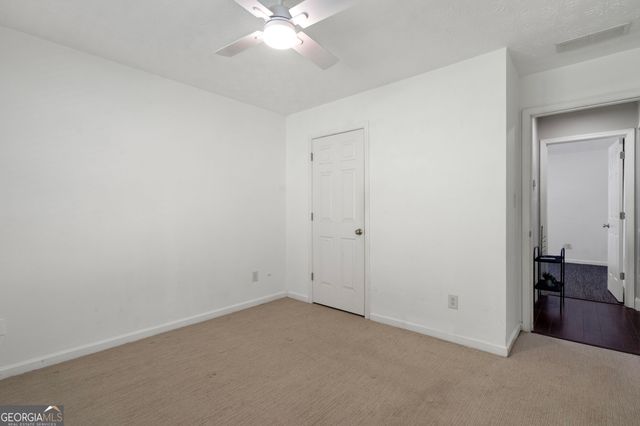 4238 Riviere Point, Gainesville, GA 30507