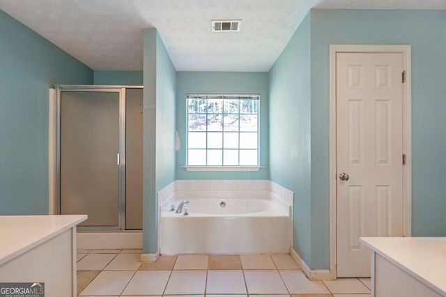 4238 Riviere Point, Gainesville, GA 30507