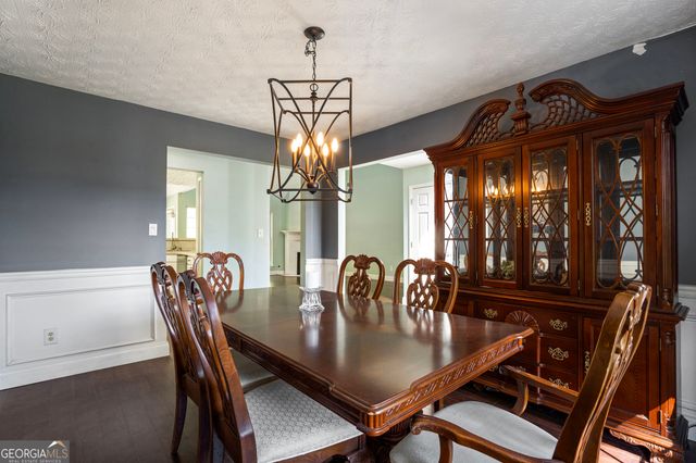4238 Riviere Point, Gainesville, GA 30507