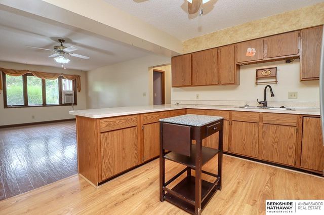 604 G Street, Eagle, NE 68347