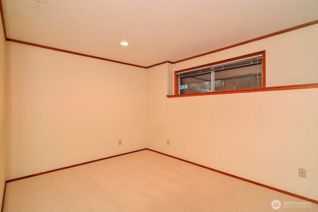 425 SW 183rd Street, Normandy Park, WA 98166