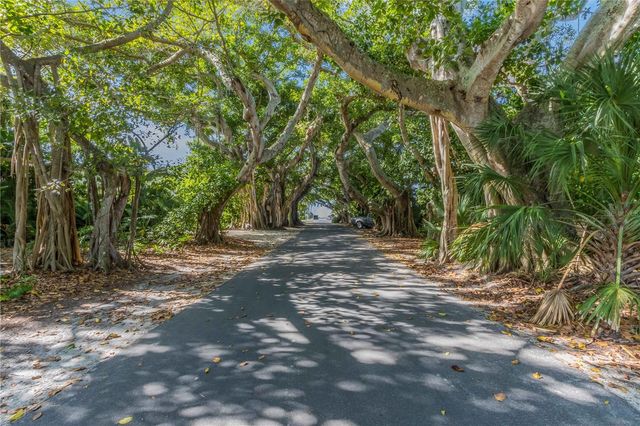 160 1ST STREET E, Boca Grande, FL 33921