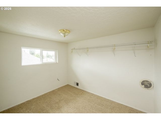6617 Se 85TH Ave, Portland, OR 97266