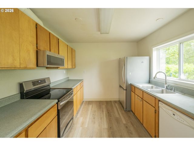 6617 Se 85TH Ave, Portland, OR 97266