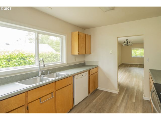 6617 Se 85TH Ave, Portland, OR 97266
