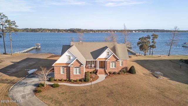135 Waterway Drive, Havelock, NC 28532