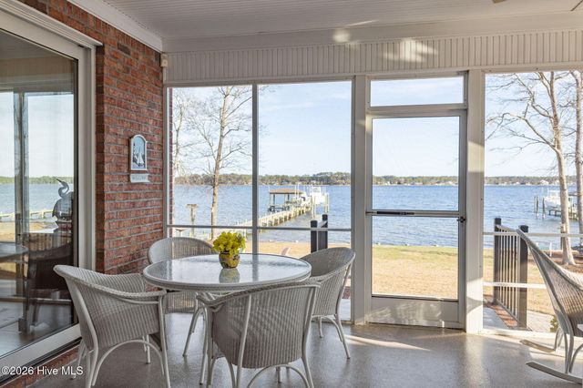 135 Waterway Drive, Havelock, NC 28532