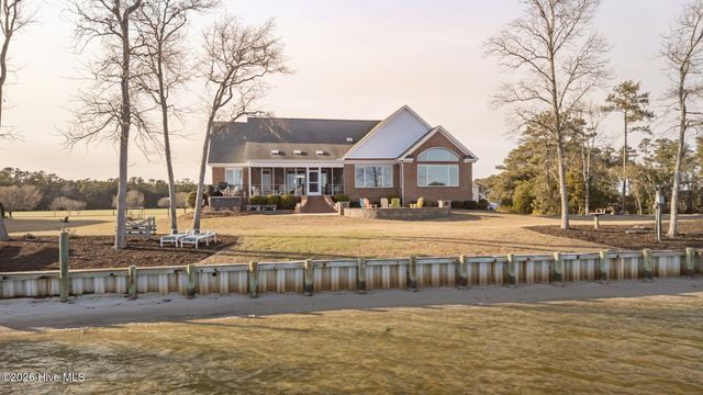 135 Waterway Drive, Havelock, NC 28532