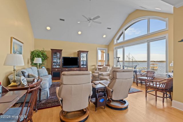 135 Waterway Drive, Havelock, NC 28532