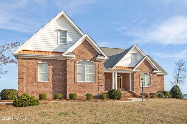 135 Waterway Drive, Havelock, NC 28532