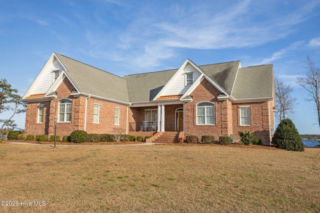 135 Waterway Drive, Havelock, NC 28532