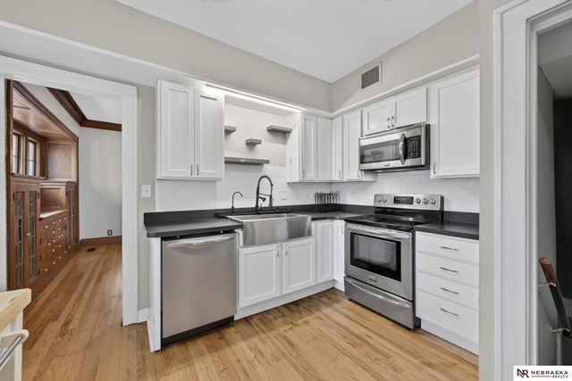3024 Lincoln Boulevard, Omaha, NE 68131
