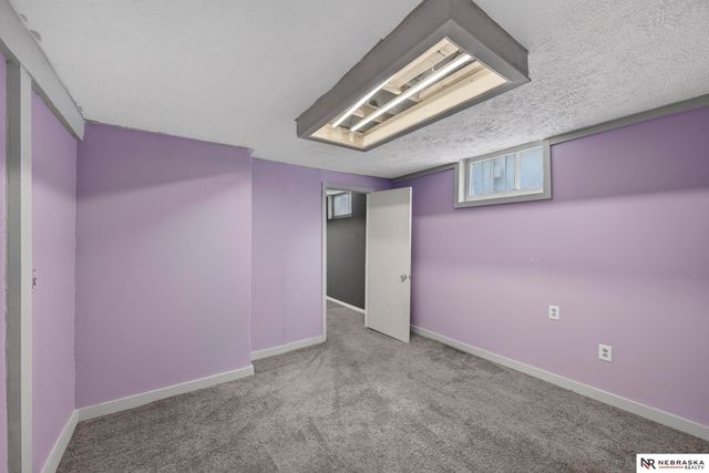 3024 Lincoln Boulevard, Omaha, NE 68131