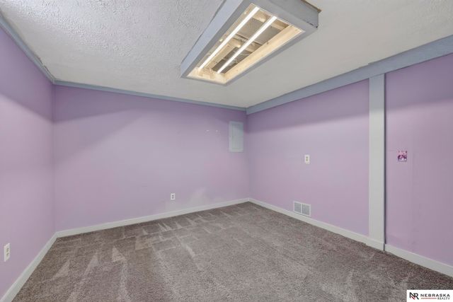 3024 Lincoln Boulevard, Omaha, NE 68131
