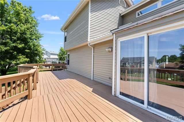110 Aspencade Circle, St Peters, MO 63376