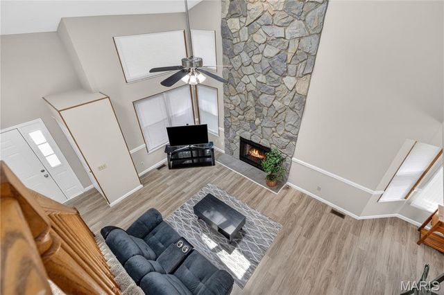 110 Aspencade Circle, St Peters, MO 63376