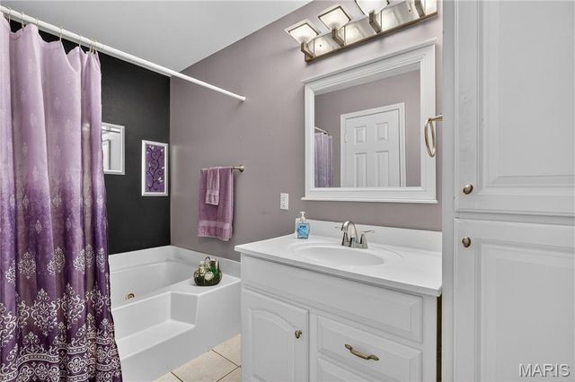 110 Aspencade Circle, St Peters, MO 63376