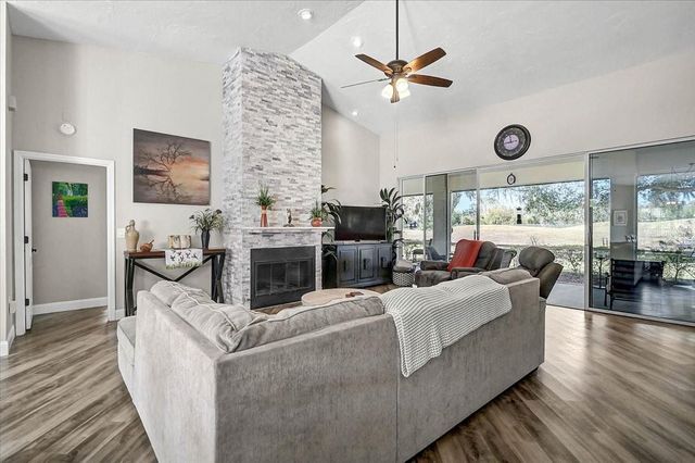 4427 HIGHLAND OAKS CIRCLE, Sarasota, FL 34235