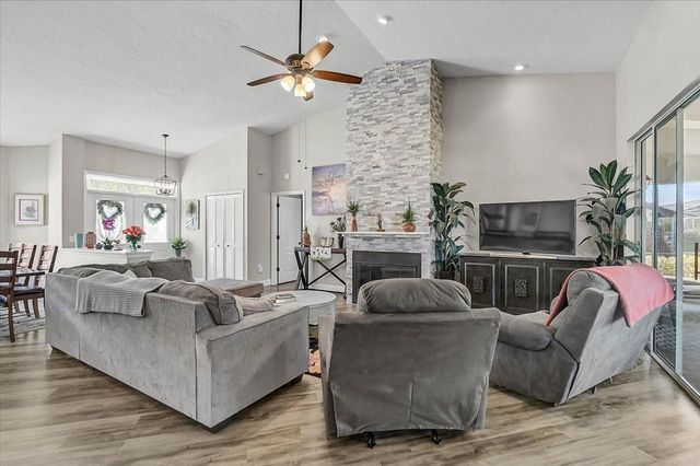 4427 HIGHLAND OAKS CIRCLE, Sarasota, FL 34235