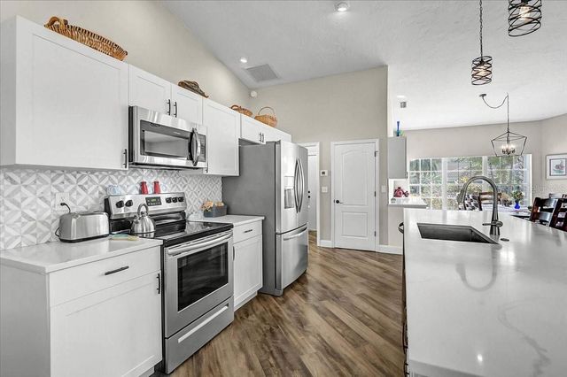 4427 HIGHLAND OAKS CIRCLE, Sarasota, FL 34235