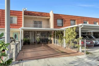 805 W 79th Pl, Hialeah, FL 33014