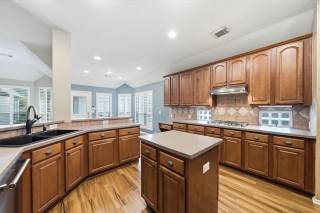 9405 Sundown Drive, Pearland, TX 77584