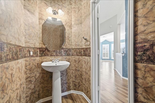9405 Sundown Drive, Pearland, TX 77584