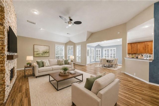9405 Sundown Drive, Pearland, TX 77584