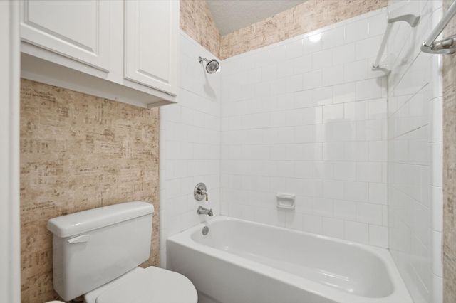 9405 Sundown Drive, Pearland, TX 77584