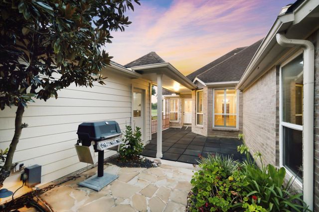 9405 Sundown Drive, Pearland, TX 77584