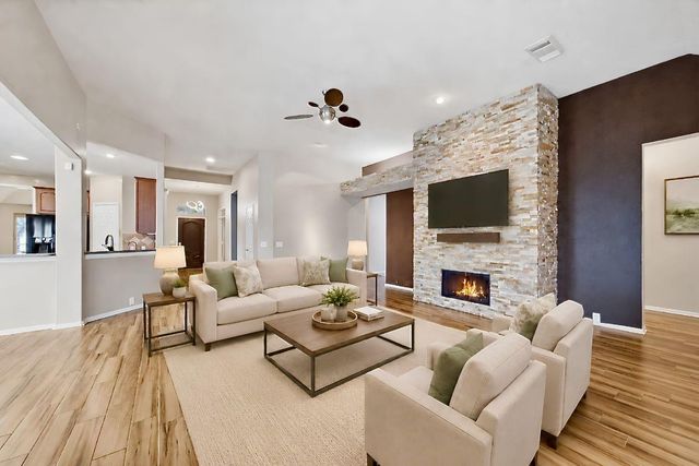 9405 Sundown Drive, Pearland, TX 77584