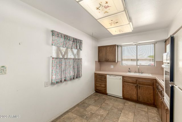 10511 W CLAIR Drive, Sun City, AZ 85351