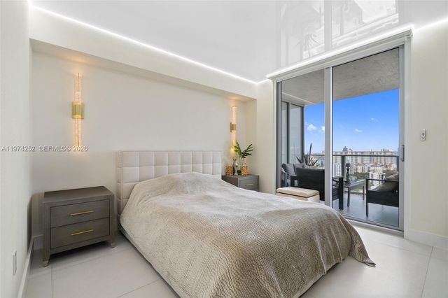 300 Sunny Isles Blvd 4-2003, Sunny Isles Beach, FL 33160