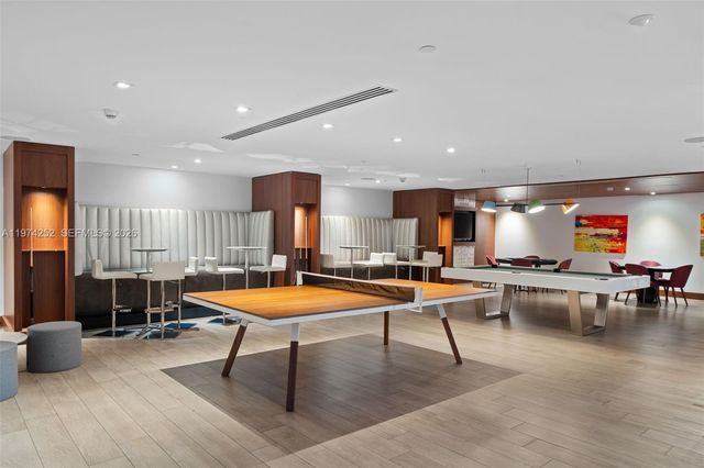 300 Sunny Isles Blvd 4-2003, Sunny Isles Beach, FL 33160