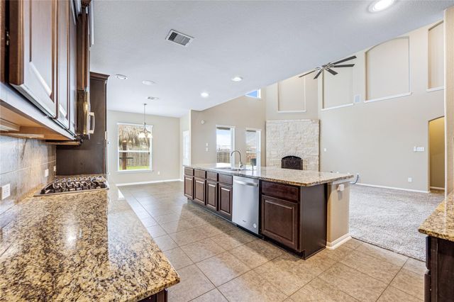 1111 Haye Road, Friendswood, TX 77546