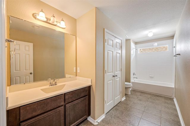 1111 Haye Road, Friendswood, TX 77546