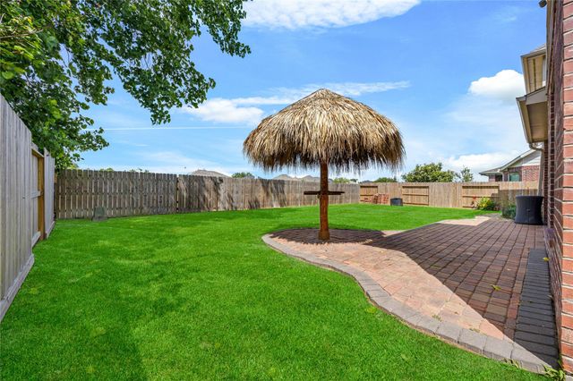 1111 Haye Road, Friendswood, TX 77546